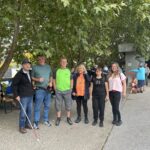 Slika prikazuje ekipo MDSS Ljubljana, ki se je udeležila državnega prvenstva v vrtnem kegljanju.